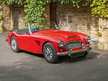 Любому автомобилю порой нужен ремонт. Но если в автосервисе не только чинят машины, но и занимаются другой деятельностью, то одним ЕНВД не обойтись