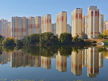 В домах, построенных в наше время, нередко продаются квартиры со свободной планировкой. Но это не означает, что в них можно как угодно переносить стены и менять местами помещения без согласования с госорганами