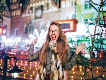 Не сказать, что из-за разъяснений Минтруда у бухгалтеров на улице праздник. Но по крайней мере, с оформленными директорами ситуация прояснилась