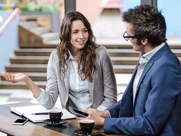 Продавцу и покупателю лучше заранее договориться о том, что вначале предоставляется скидка, а товар оплачивается уже потом