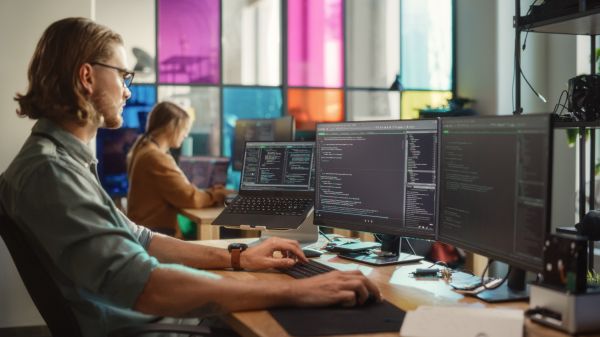 Новости: IT-организациям пора подтвердить аккредитацию