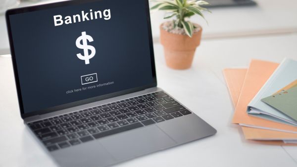 Новости: Банковскую комиссию за перечисление зарплаты платит работодатель