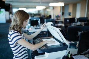 Новости: Выдать увольняющемуся работнику копию СЗВ-М нельзя